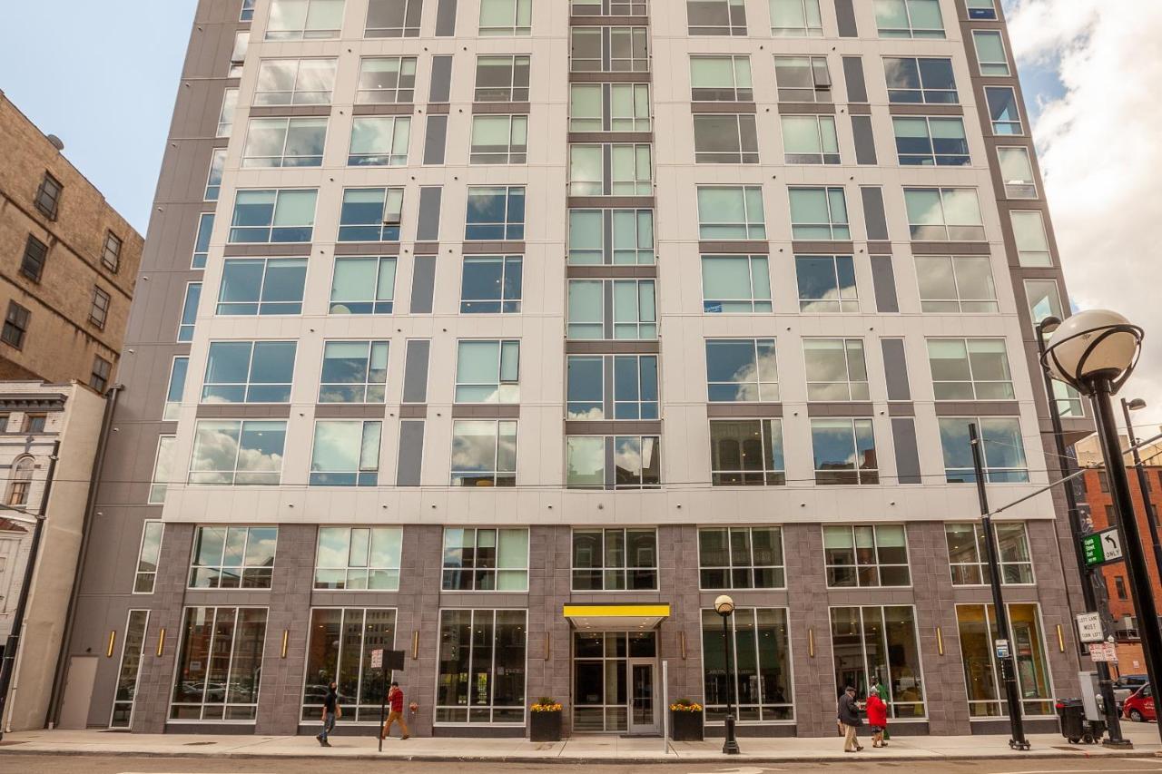 Frontdesk I The Blonde Apts Downtown Cincinnati Exterior foto